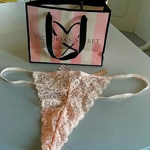 Victoria's secret New floral V string